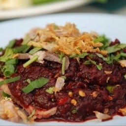ร้านก๋วยเตี๋ยวอิ่มอร่อย แยกพระยืน