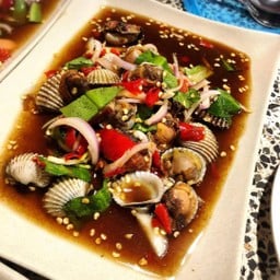 ร้านยำแซ่บเดย์ (แจ่วฮ้อนร้านน้อง)