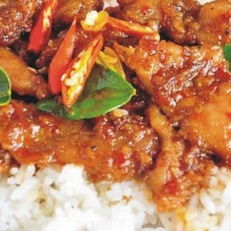 ข้าวกระเพราประตูผี