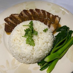 ข้าวหมูย่างฮ่องกง หมูกรอบ (คุณหนุ่ย)
