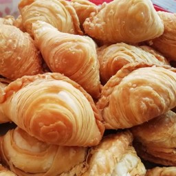 กะหรี่ปั๊บ 5 ชิ้น