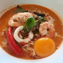 มาม่าทะเลไข่ตอก