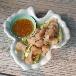 เกี๊ยวปลาลวกจิ้ม