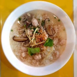 ้ข้าวต้มหมู