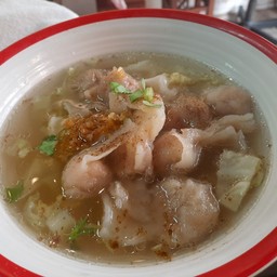 ก๋วยเตี๋ยวน้ำใสเกี๊ยวปลา