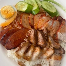 ข้าวหมูแดง+หมูกรอบ