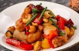 ไก่ผัดเม็ดมะม่วงหิมพานต์