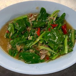 คะน้าปลาเค็ม