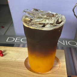 Orange Coffee อเมริกาโน่น้ำส้ม