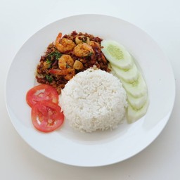 ข้าวกะเพรากุ้ง