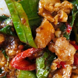 ผัดพริกแกงหมูสับ