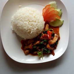 ข้าวราด ผัดกระเพราหมูกรอบ