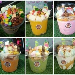 เอ็มสมูทตี้ชากาแฟและปังเย็น สาขาซอยโพธิสาร