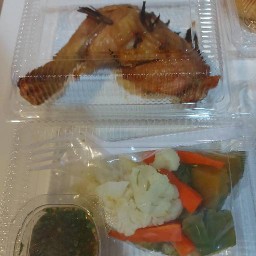 ไก่อบสมุนไพร น้ำจิ้มแซ่บ สาขาปากเกร็ด