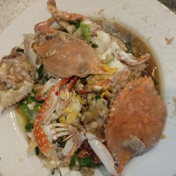 ข้าวไข่เจียวคุณนายทรงเครื่อง
