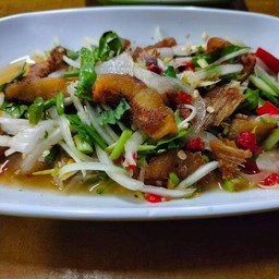 ยำปลาสลิด