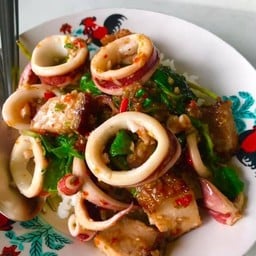 เนื้อติดมัน มันติดเนื้อ กระเพรา เตี๋ยว ตุ๋น