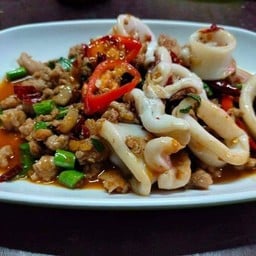 กะเพราหมูสับ+หมึก