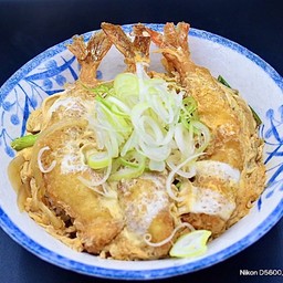 No.108 ข้าวหน้ากุ้งชุบเกล็ดขนมปังทอด