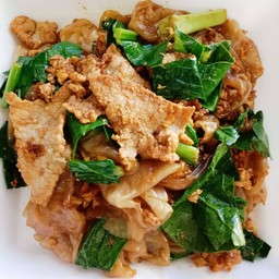 ผัดซีอ๊ิวหมูเส้นใหญ่