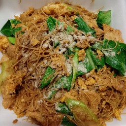 ผัดซีอิ๊วหมูเส้นหมี่