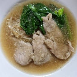 ณฐพงศ์ ราดหน้า เจ้าเก่า สาขาท่าข้าม17