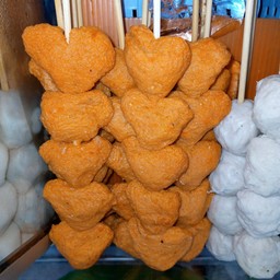 สตางค์ไส้กรอกลูกชิ้นทอด