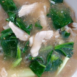 ราดหน้าไก่