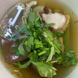 เกาเหลาเลือดหมู วัดจันทร์ใน