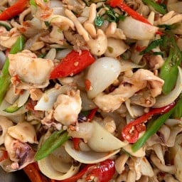 ร้านแกงหน้ากรรณสูต(อาหารตามสั่ง)