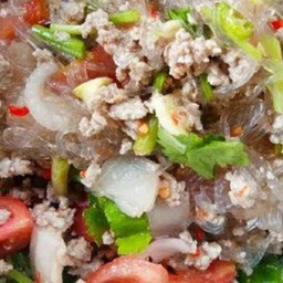 ยำวุ้นเส้นหมูสับ