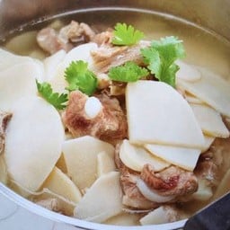 ต้มจืดหมูสามชั้นกับหน่อไม้หวาน