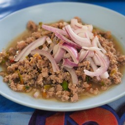 หมูสับผัดปลาอินทรีย์ กับข้าว