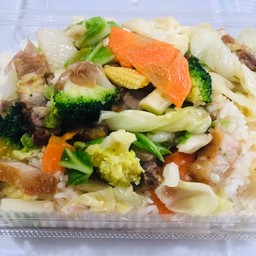 ผัดผักรวม กับข้าว