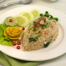 ข้าวผัดปลาเค็ม