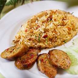 ข้าวผัดไส้อั่ว