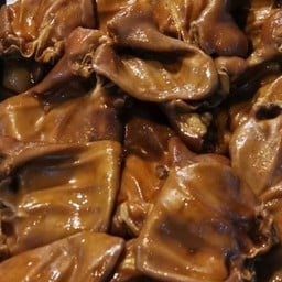 ไก่ต้มน้ำปลา by คุณเอฟ เซเว่น ตลาด89พลาซ่า หนองหอย