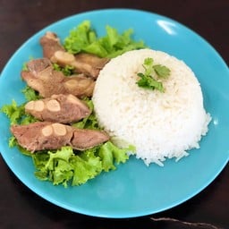ข้าวหน้าหมูตุ๋น