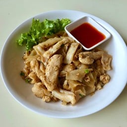 ก๋วยเตี๋ยวคั่วไก่