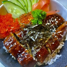ข้าวหน้าปลาไหลย่างซีอิ๊ว