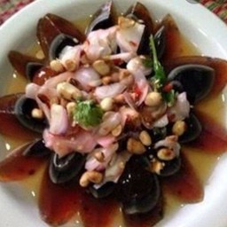 ยำไข่เยี่ยวม้า