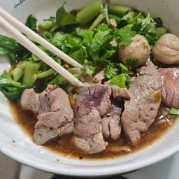 ก๋วยเตี๋ยวเรือเอกจัง