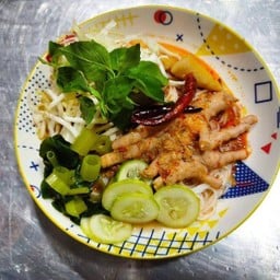 ขนมจีนตีนไก่เจ้นก ปากซอยสรงประภา 30