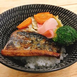 ข้าวหน้าปลาซาบะ