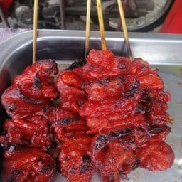 ตุ้มแต้วไก่ย่างแดง