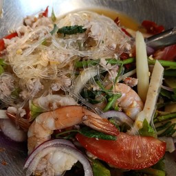 ยำวุ้นเส้นทะเล