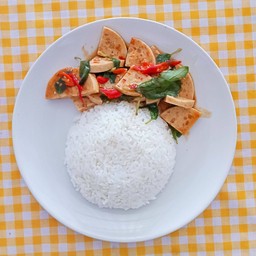 ข้าวกระเพราหมูยอ