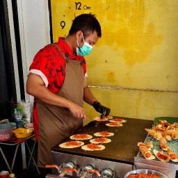 ขนมเบื้องจ่านนท์