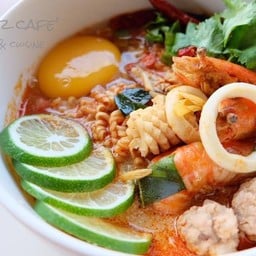 มาม่าต้มยำลาวเด้อ