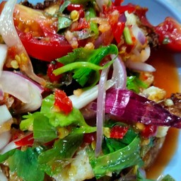 ยำไข่ดาว